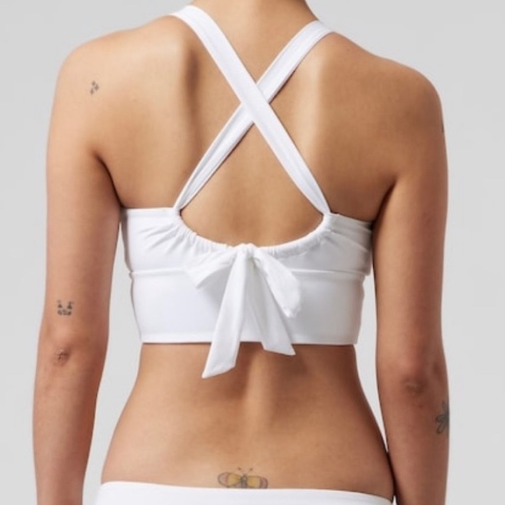 NWT Athleta Plunge Bikini Top Medium White D-DD